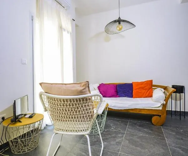 Gorgeous Apartment In The City Center