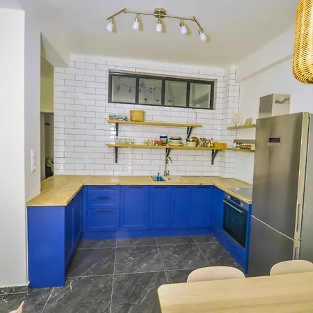 Gorgeous Apartment In The City Center Thessaloniki Exterior photo