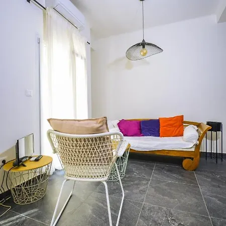 Gorgeous Apartment In The City Center Thessaloniki Exterior photo